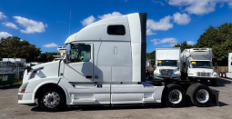 Used 2015 Volvo VNL 670 Sleeper in Miami Florida