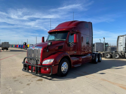 Used 2020 Peterbilt 579 Sleeper in Evansville Indiana