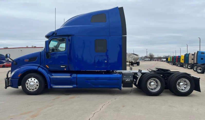 
								Used 2020 Peterbilt 579 Sleeper in Jeffersonville Indiana full									