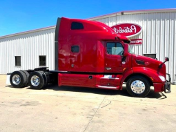 Used 2021 Peterbilt 579 Sleeper in Joplin Missouri