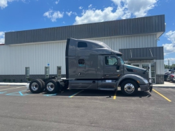 Used 2021 Peterbilt 579 Sleeper in Jeffersonville Indiana