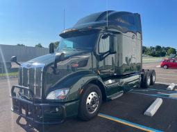 Used 2021 Peterbilt 579 Sleeper in Jeffersonville Indiana