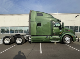 Used 2020 Peterbilt 579 Sleeper in Jeffersonville Indiana