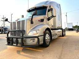 Used 2021 Peterbilt 579 Sleeper in Joplin Missouri