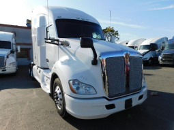 Used 2020 Kenworth T680 Sleeper in St Elizabeth New Jersey