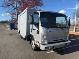 Used 2016 Isuzu NRR Box Truck in Belleville New Jersey