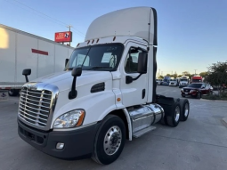 Used 2016 Freightliner Cascadia 113 Day Cab in San Antonio Texas