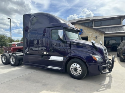 Used 2018 Freightliner Cascadia 126 Sleeper in San Antonio Texas