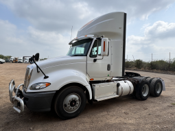 Used 2016 International Prostar Day Cab in Laredo Texas