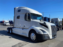 Used 2020 Volvo VNL64T760 Sleeper in North Bergen New Jersey