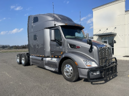 Used 2021 Peterbilt 579 Sleeper in Tipp City Ohio