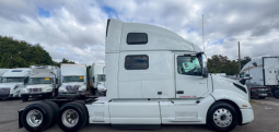 Used 2020 Volvo VNL Sleeper in Miami Florida