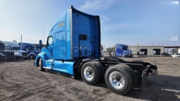 Used 2021 Kenworth T680 Sleeper in Bakersfield California