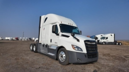 Used 2020 Freightliner Cascadia 126 Sleeper in Bakersfield California