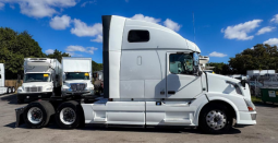 Used 2015 Volvo VNL 670 Sleeper in Miami Florida