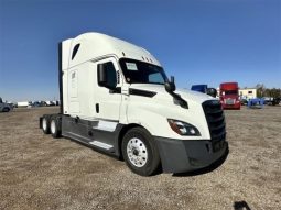 Used 2020 Freightliner Cascadia 126 Sleeper in Fontana California