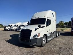 Used 2020 Freightliner Cascadia 126 Sleeper in Bakersfield California