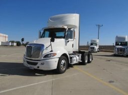 Used 2017 International Prostar Day Cab in Fort Lauderdale Florida