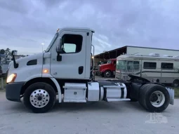 Used 2016 Freightliner Cascadia 113 Day Cab in Kingwood, Texas