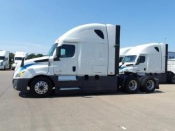 Used 2022 Freightliner Cascadia 126 Sleeper in Fort Lauderdale Florida