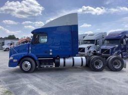 Used 2012 Volvo VNL64T630 Sleeper in Kingwood Texas