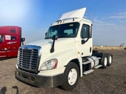 Used 2015 Freightliner Cascadia 125 Day Cab in Lodi California