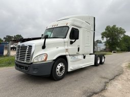 Used 2015 Freightliner Cascadia 125 Sleeper in Kingwood, Texas