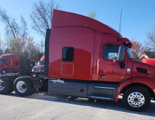 
								Used 2020 Peterbilt 579 Sleeper in Greer South Carolina full									