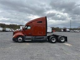 Used 2019 Kenworth T680 Sleeper in Fort Lauderdale Florida