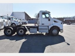 Used 2020 Peterbilt 579 Day Cab in Fort Lauderdale Florida