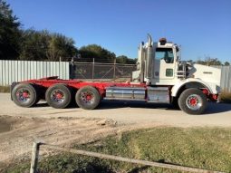 Used 2002 Kenworth T800 Day Cab in Kingwood Texas