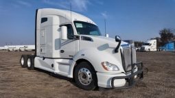 Used 2021 Kenworth T680 Sleeper in Bakersfield California