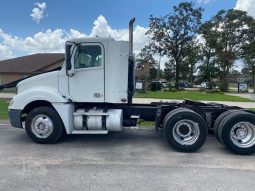 Used 2014 Freightliner COLUMBIA 120 Day Cab in Kingwood, Texas