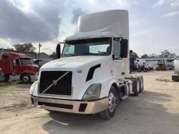 Used 2014 Volvo VNL64T300 Day Cab in Kingwood Texas