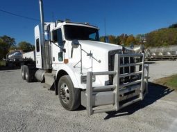 Used 2018 Kenworth T800 Sleeper in Fort Lauderdale Florida