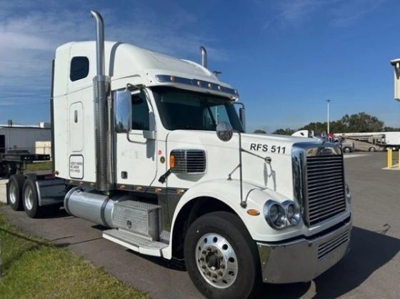 Used Freightliner Coronado Sleeper In Lakeland Florida