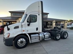 Used 2016 Freightliner Cascadia 113 Day Cab in San Antonio Texas