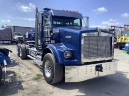 Used 2000 Kenworth T800 Day Cab in Kingwood Texas