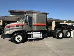 Used 2005 Mack CXN613 Sleeper in San Antonio Texas