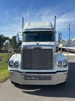 Used 2016 Freightliner CORONADO 132 Sleeper in Lakeland Florida