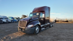 Used 2020 International LT Sleeper in Bakersfield California