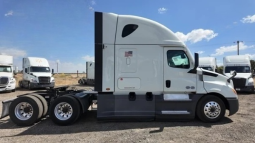 Used 2020 Freightliner Cascadia 126 Sleeper in Fontana California