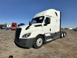 Used 2020 Freightliner Cascadia 126 Sleeper in Fontana California