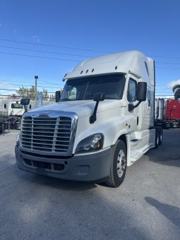 Used 2019 Freightliner Cascadia 126 Sleeper in MEDLEY Florida