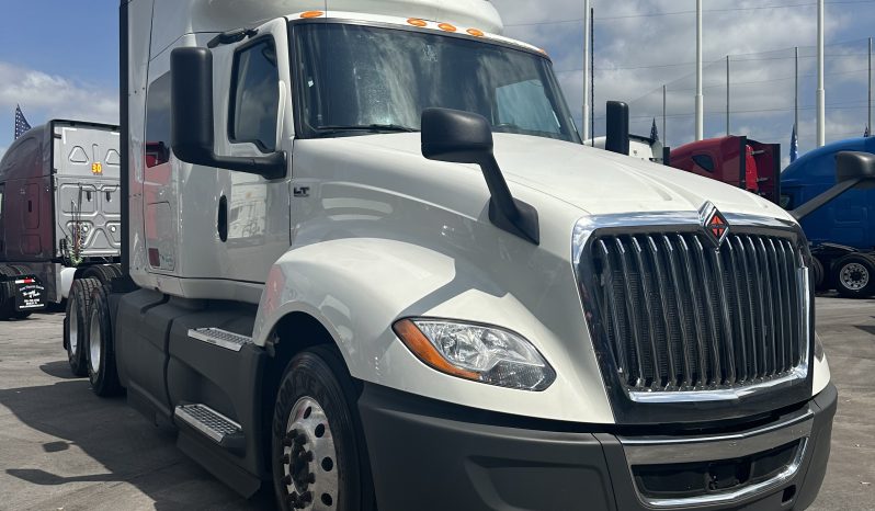 
								Used 2019 International LT Sleeper in MEDLEY Florida full									