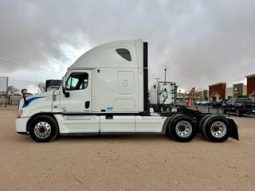 Used 2011 Freightliner Cascadia Sleeper in El Paso Texas