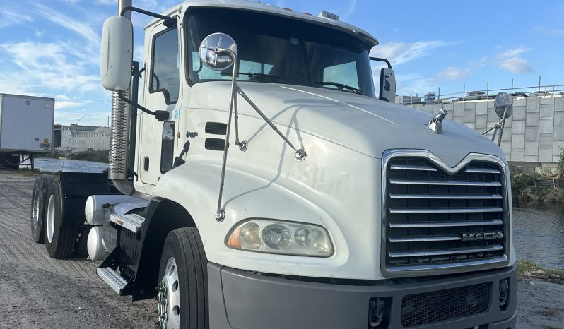 
								Used 2014 Mack CXU613 Day Cab in MEDLEY Florida full									