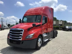 Used 2021 Freightliner Cascadia Sleeper in Fresno California