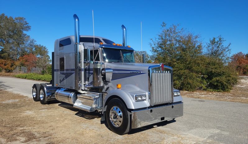 
								New 2025 Kenworth W900L Sleeper in Wilmington North Carolina full									