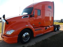 Used 2020 Kenworth T680 Sleeper in Menomonie Wisconsin